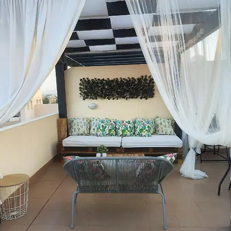 Apartamento Atico Con Piscina Privada *